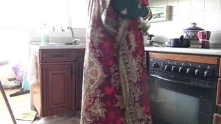 Pakistani Muslim Housewife Fucked from back in Kitchen xxx Porn