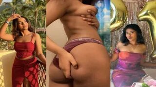 Desi Sexy Girl Giving Blowjob Fingering Pussy Hard Fucking in Car After Birthday Party