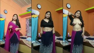 Desi Cute Shy Girl in Saree Showing Boobs by Removing Blouse