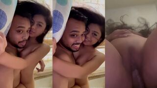 Sexy Girlfriend Fucked in Oyo Hotel